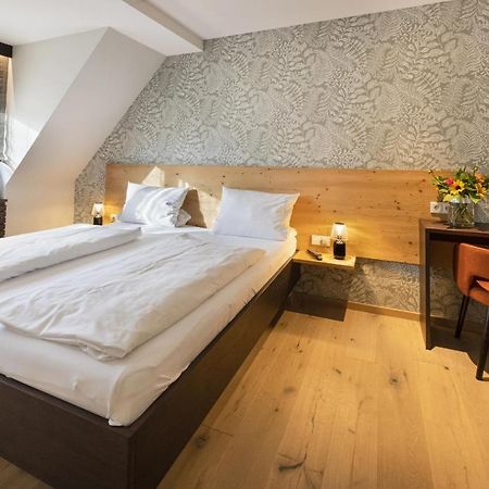 Jauch'S Loewen Hotel-Restaurant Neuershausen エクステリア 写真