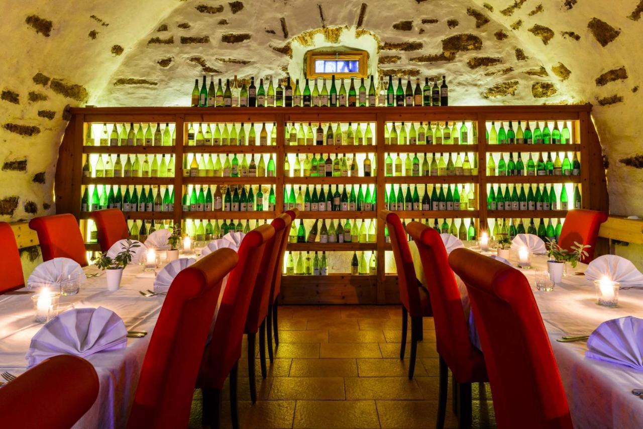 Jauch'S Loewen Hotel-Restaurant Neuershausen エクステリア 写真