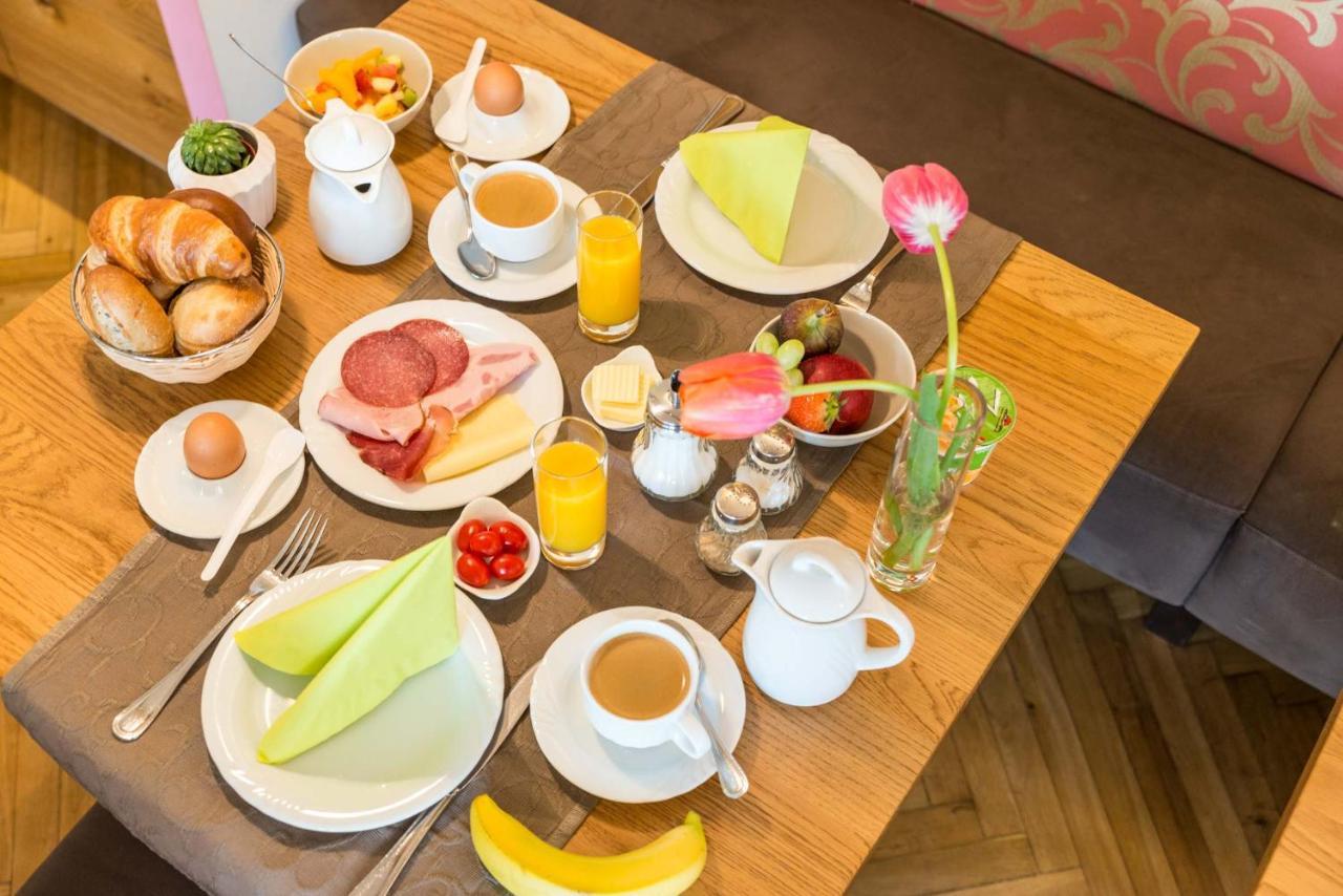 Jauch'S Loewen Hotel-Restaurant Neuershausen エクステリア 写真